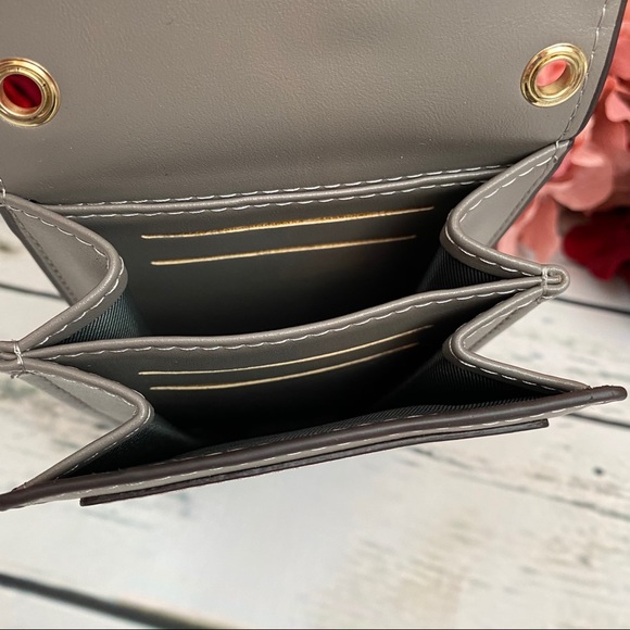 Multifunctional Vegan Leather Crossbody Purse - Picture 13 of 16